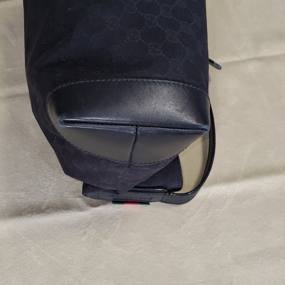 Gucci Messenger Bag, classic design - Picture 4 of 9